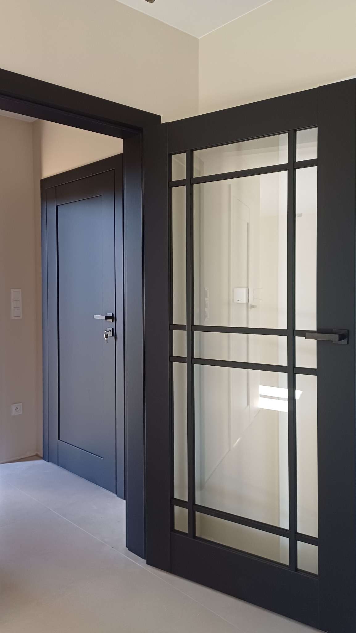 ERKADO FREZJA 5 i AMARAYLIS 9 okleina czarny st cpl