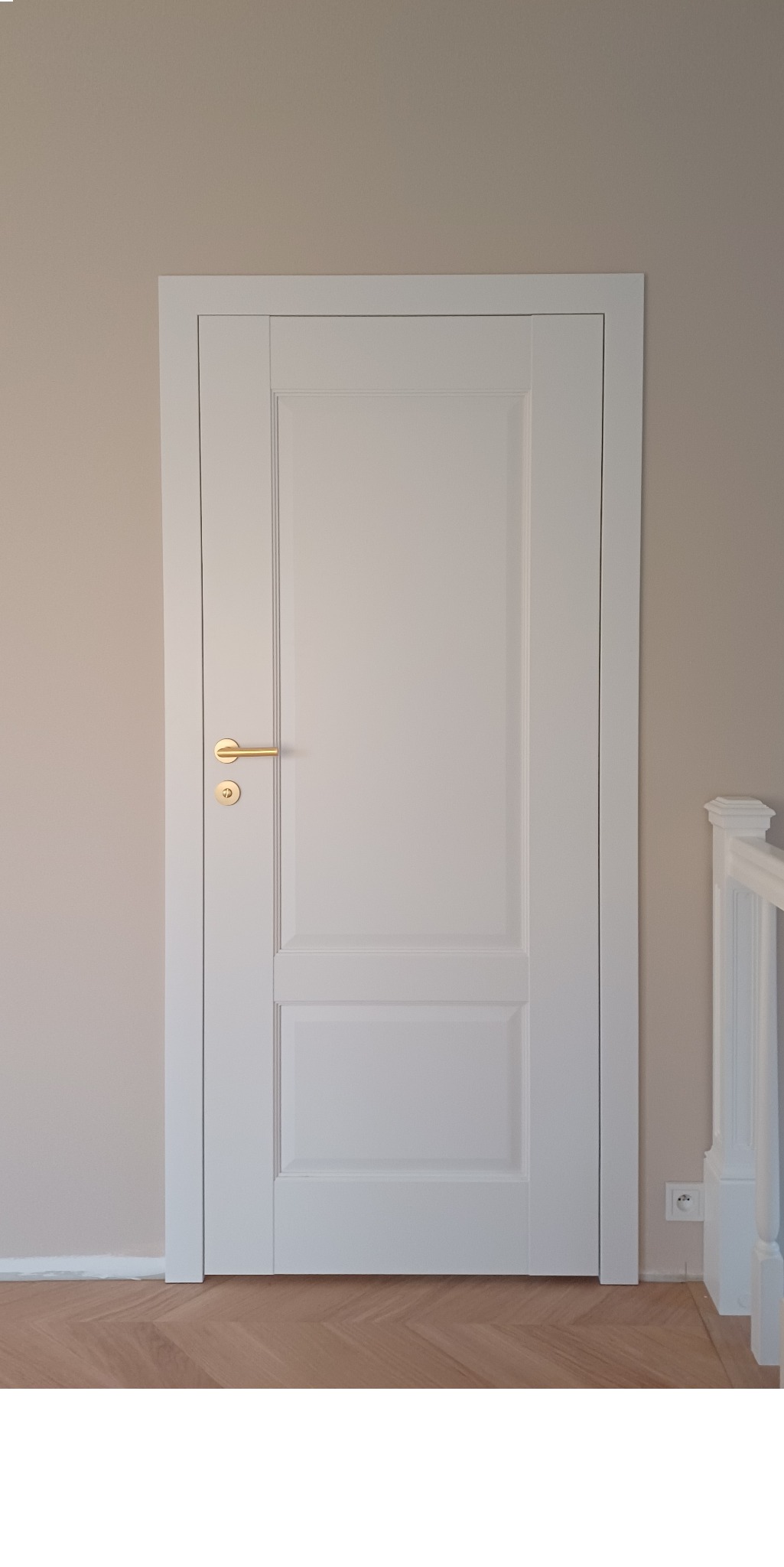 DRE SUPREME HAMPTON 2 okleina biała mat