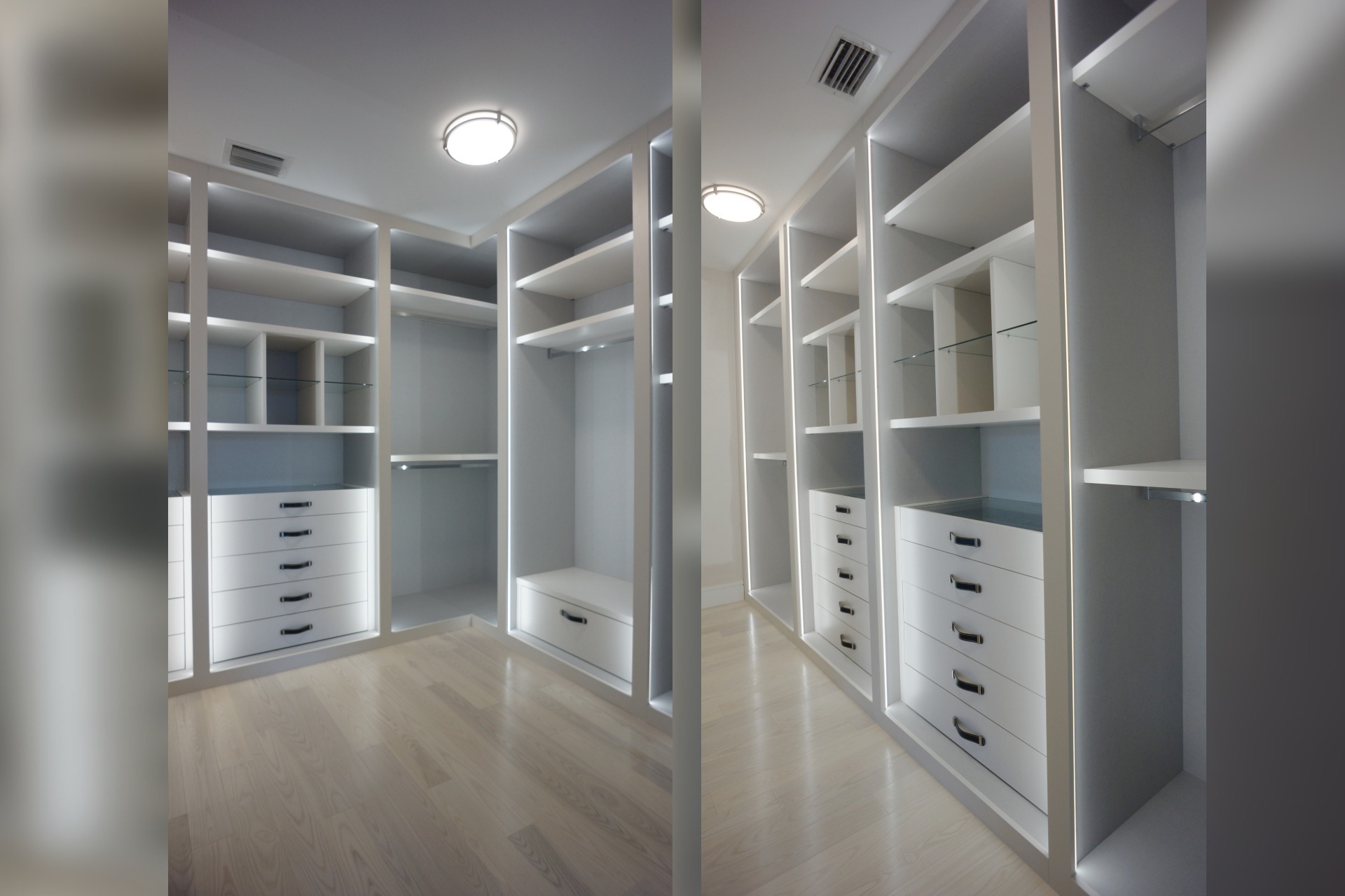 Nowoczesna, jasna garderoba z białymi szafami wnękowymi i szufladami, oświetlona LED-ami, z drewnianą podłogą i widoczną kratką wentylacyjną na suficie.