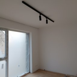 Andrzej Kuznowicz - Zakładanie oświetlenia (wersja 3-fazowa)