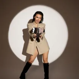 klientka wyszykowana do sesji zdjęciowej