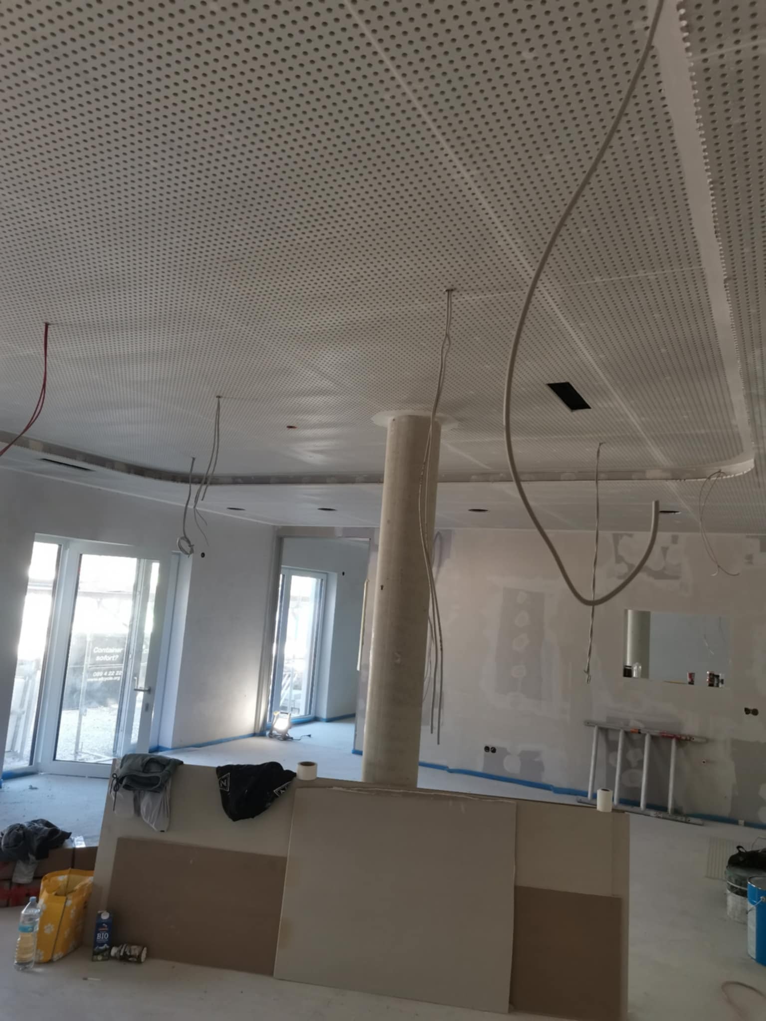 Sufit podwieszany akustyczny