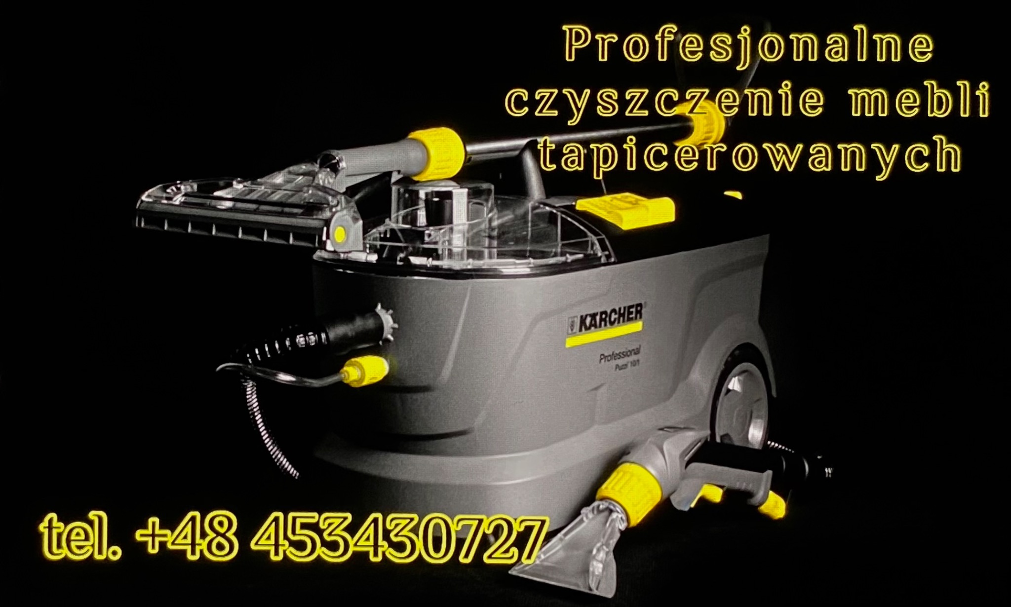 Profesjonalny odkurzacz piorący Karcher Puzzi 10/1 z dyszą do tapicerki i ssawką szczelinową, oświetlenie studyjne na czarnym tle, widoczny numer telefonu.