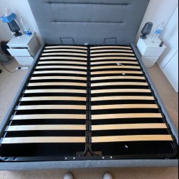 Maciej Wygoda - Montaż Łóżka z mechanizmem podnoszonym