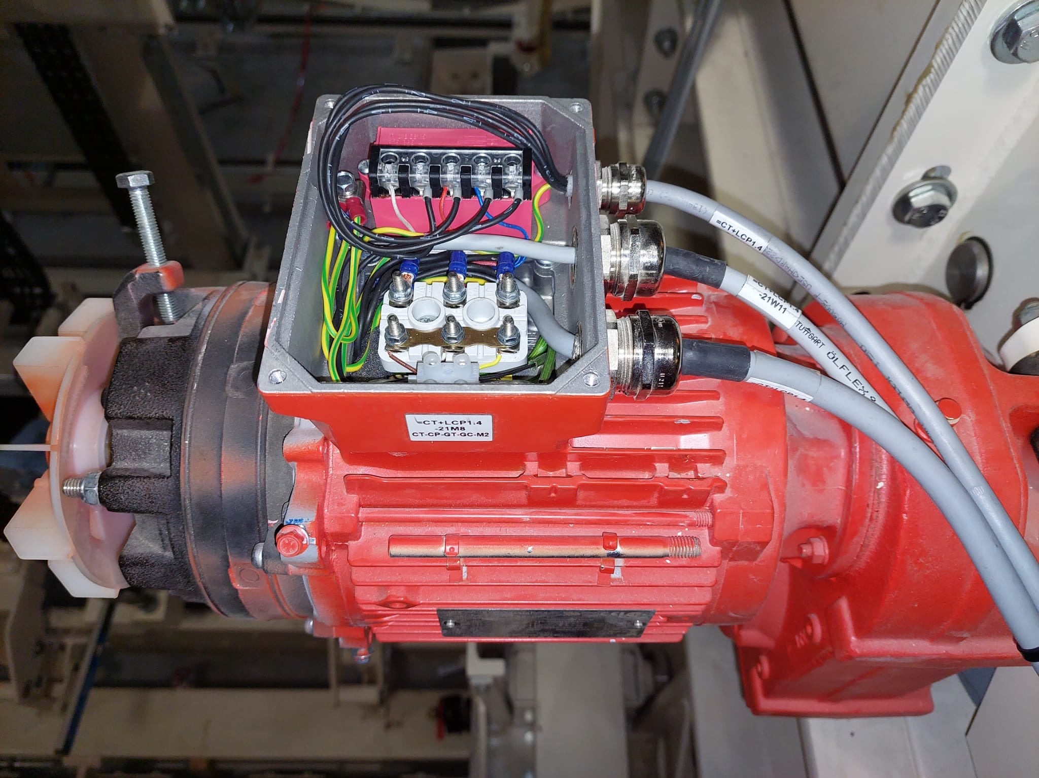 Podłączenie silnika