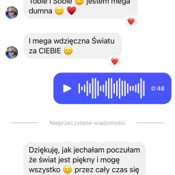 MAGDALENA KORDECKA MORETHANENGLISH SPÓŁKA Z OGRANICZONĄ ODPOWIEDZIALNOŚCIĄ - Zrzut ekranu z konwersacji na komunikatorze internetowym, zawierający podziękowania i pozytywne emocje po terapii, z dołączonym memem wyrażającym radość.