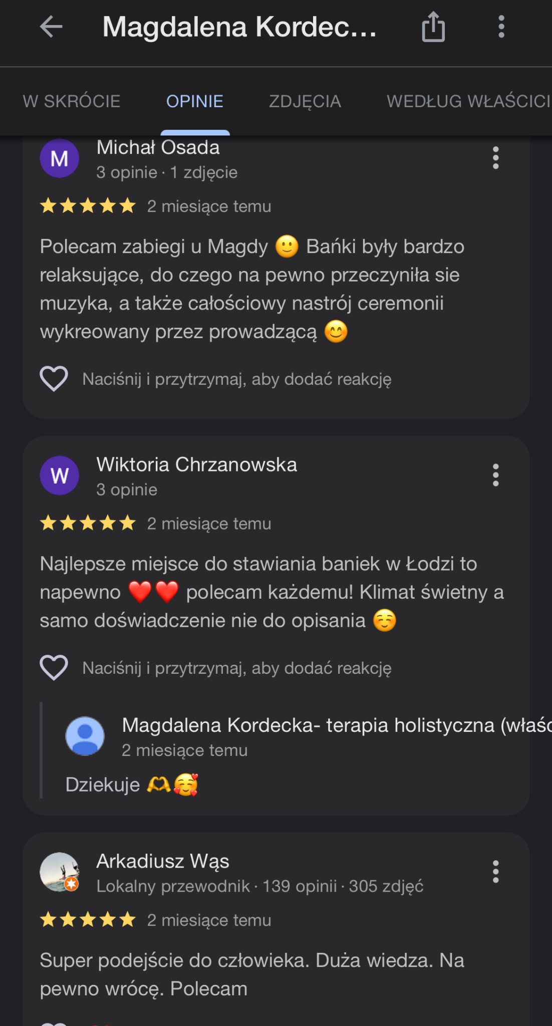 Zrzut ekranu z opiniami klientów z Łodzi, polecających zabiegi, w tym stawianie baniek, podkreślając relaksującą atmosferę i profesjonalizm.