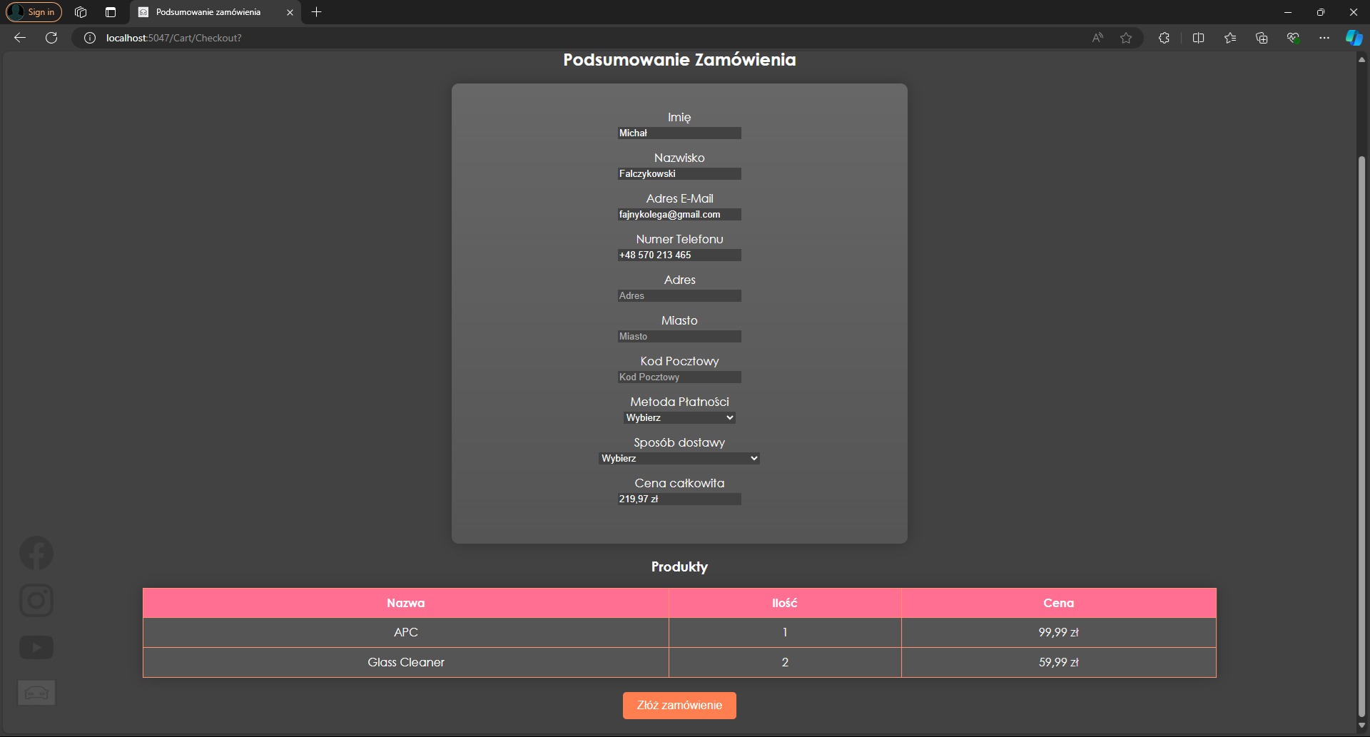 Zrzut ekranu strony internetowej z podsumowaniem zamówienia w sklepie internetowym, zawierający dane osobowe, adres, metodę płatności, sposób dostawy oraz listę produktów z cenami.