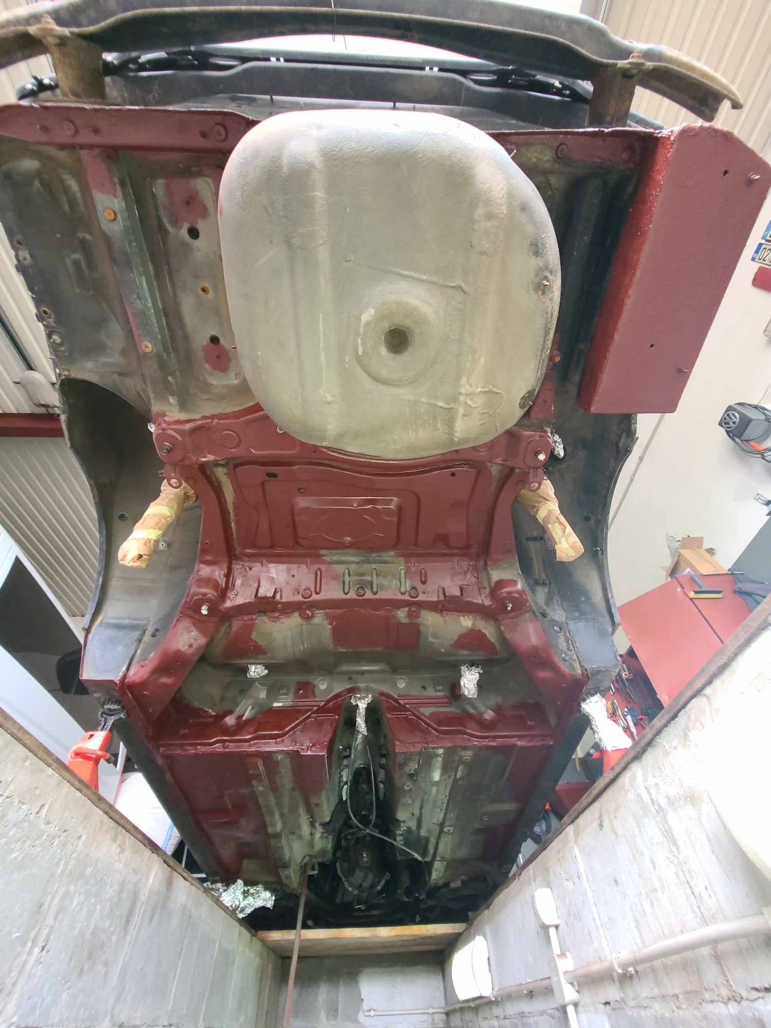 Podkładowanie miejsc dotkniętych rdzą z zachowaniem oryginalnego podkładu w zdrowych miejscach