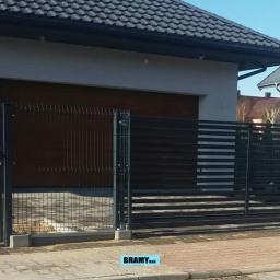 Bramy Kali Bogumił Kalisciak - ogrodzenie panelowe z bramą palisadową