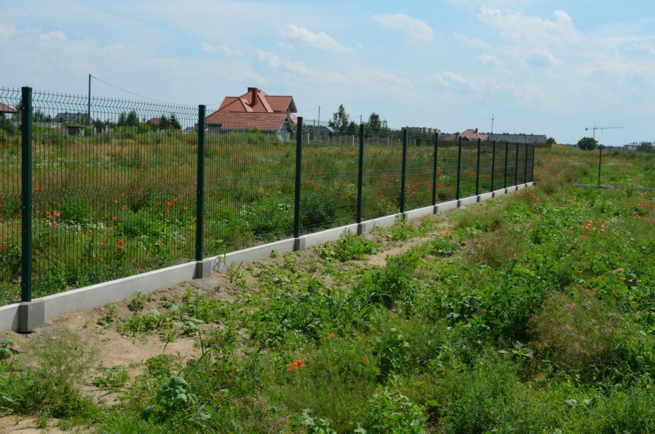 ogrodzenie panelowe na podmurówce