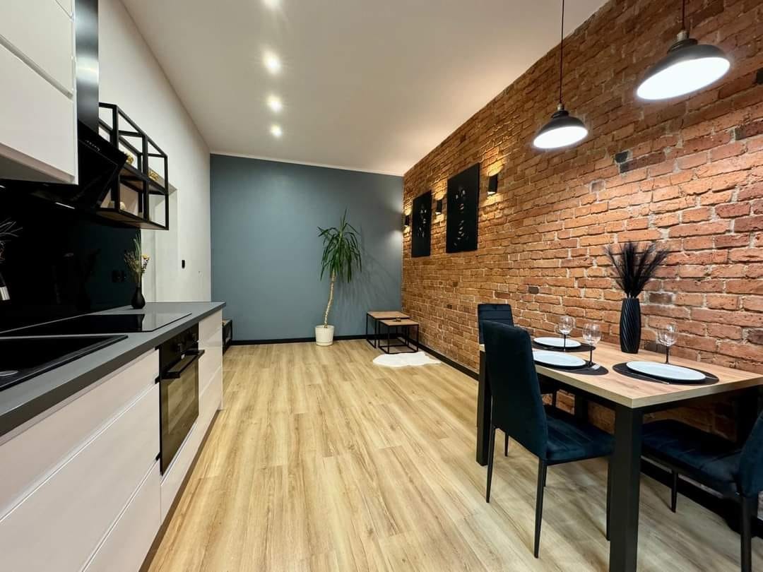 Renowacja ceglanej ściany - realizacja Chorzów