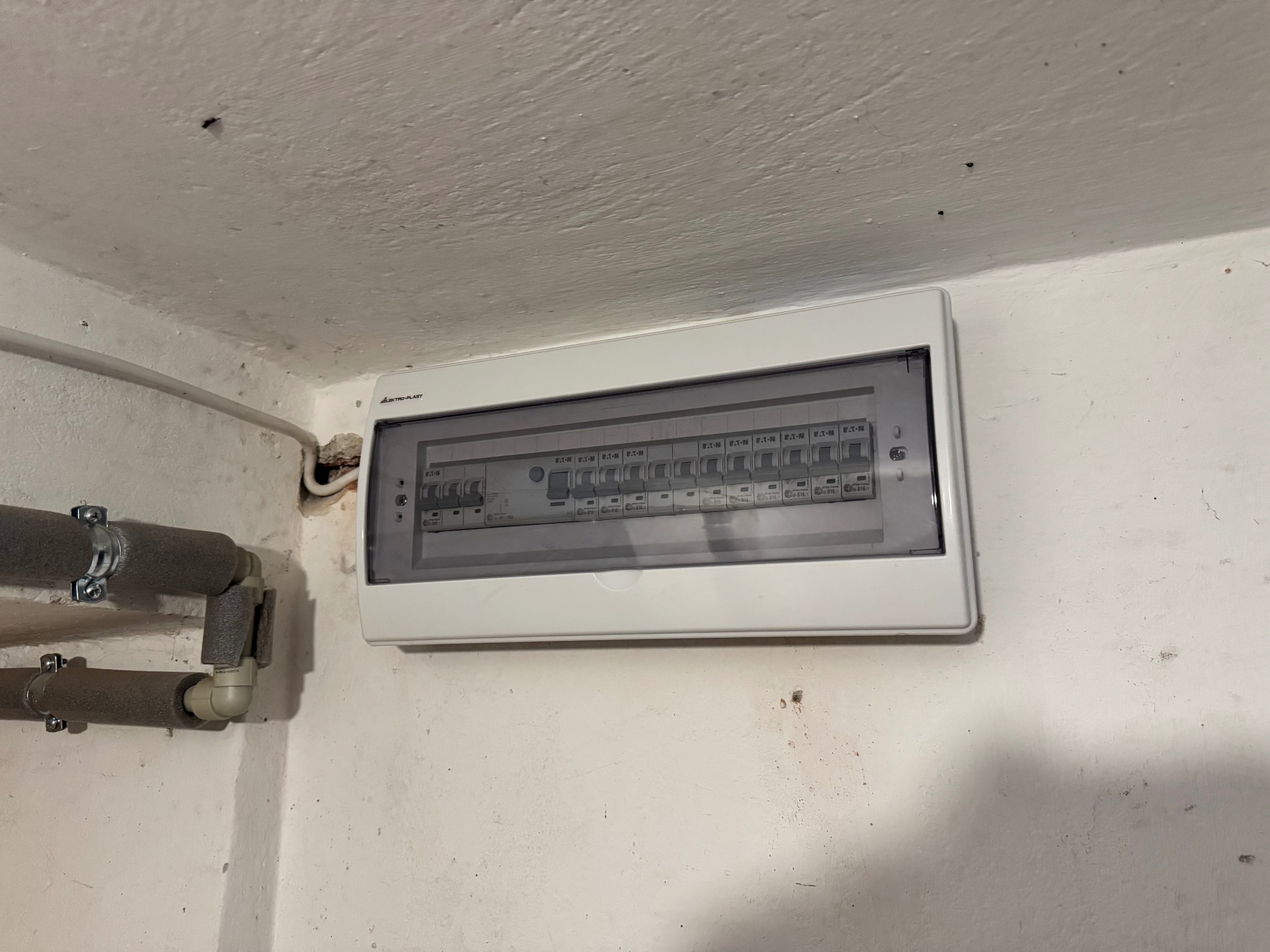 Wykonywanie instalacji elektrycznych