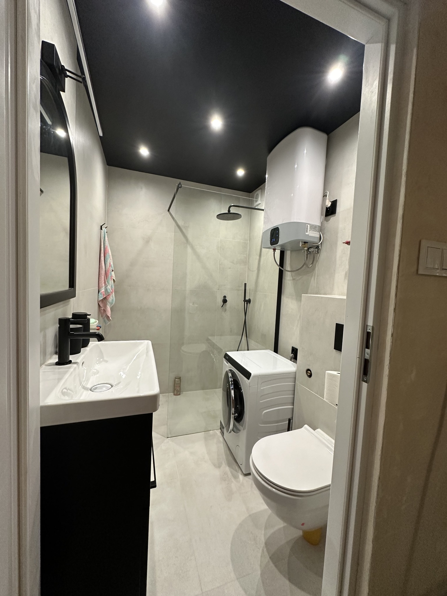 Prace remontowo wykończeniowe oraz brukarstwo