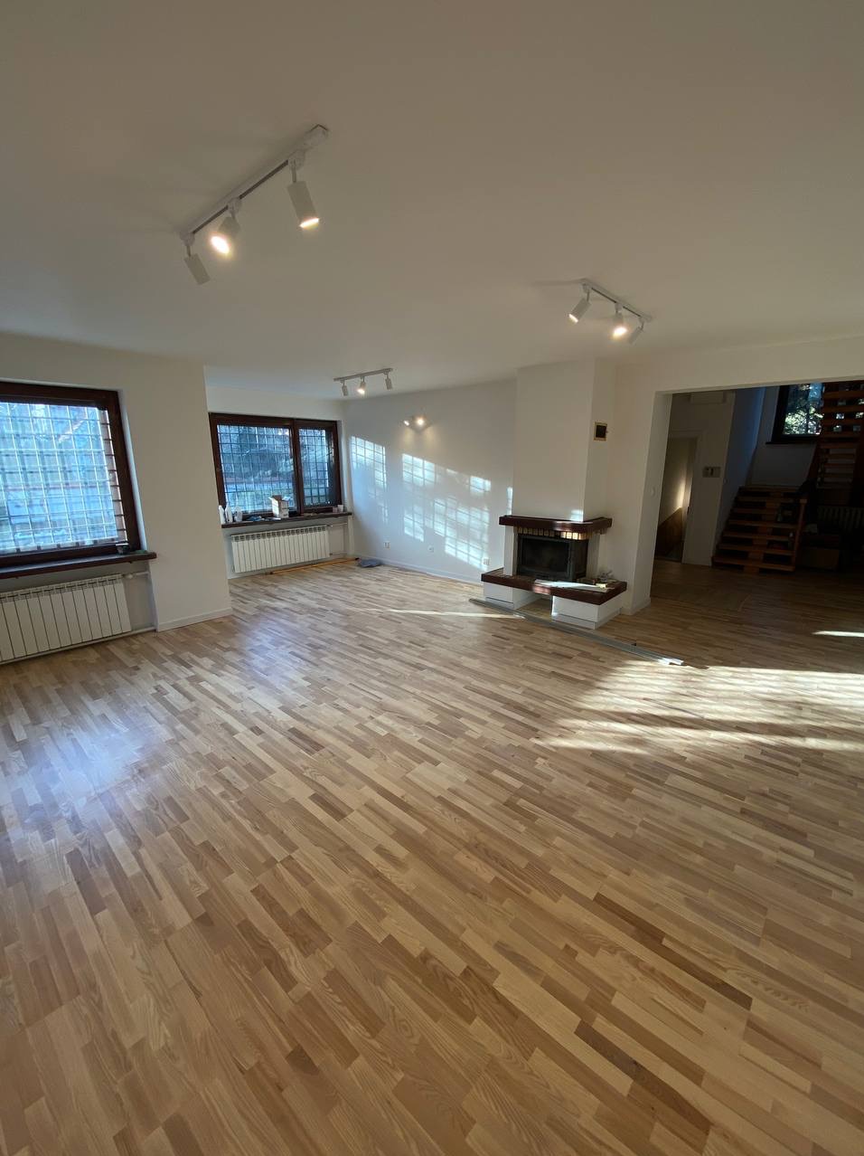 Nowa podłoga, ściany i sufit!