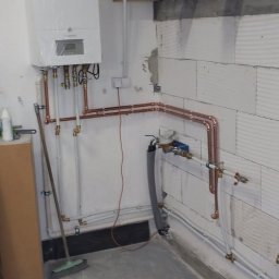 Montaż kotła gazowego wraz z instalacją gazową.