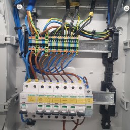 Drobne prace elektryczne Ząbki 4