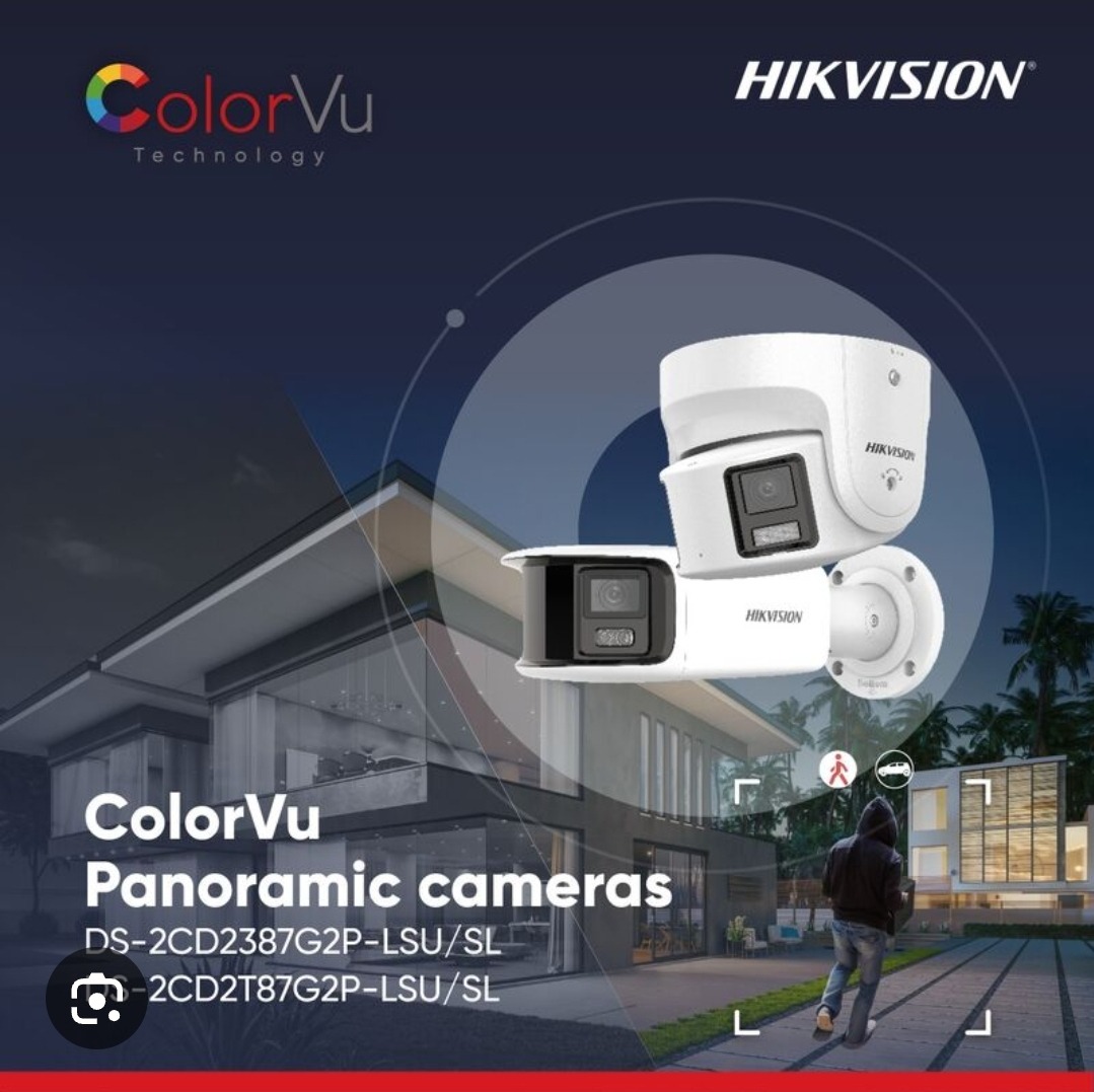 Grafika reklamowa kamer panoramicznych Hikvision ColorVu, prezentująca modele DS-2CD2387G2P-LSU/SL i DS-2CD2T87G2P-LSU/SL na tle nowoczesnego domu i sylwetki osoby, sugerująca zastosowanie...