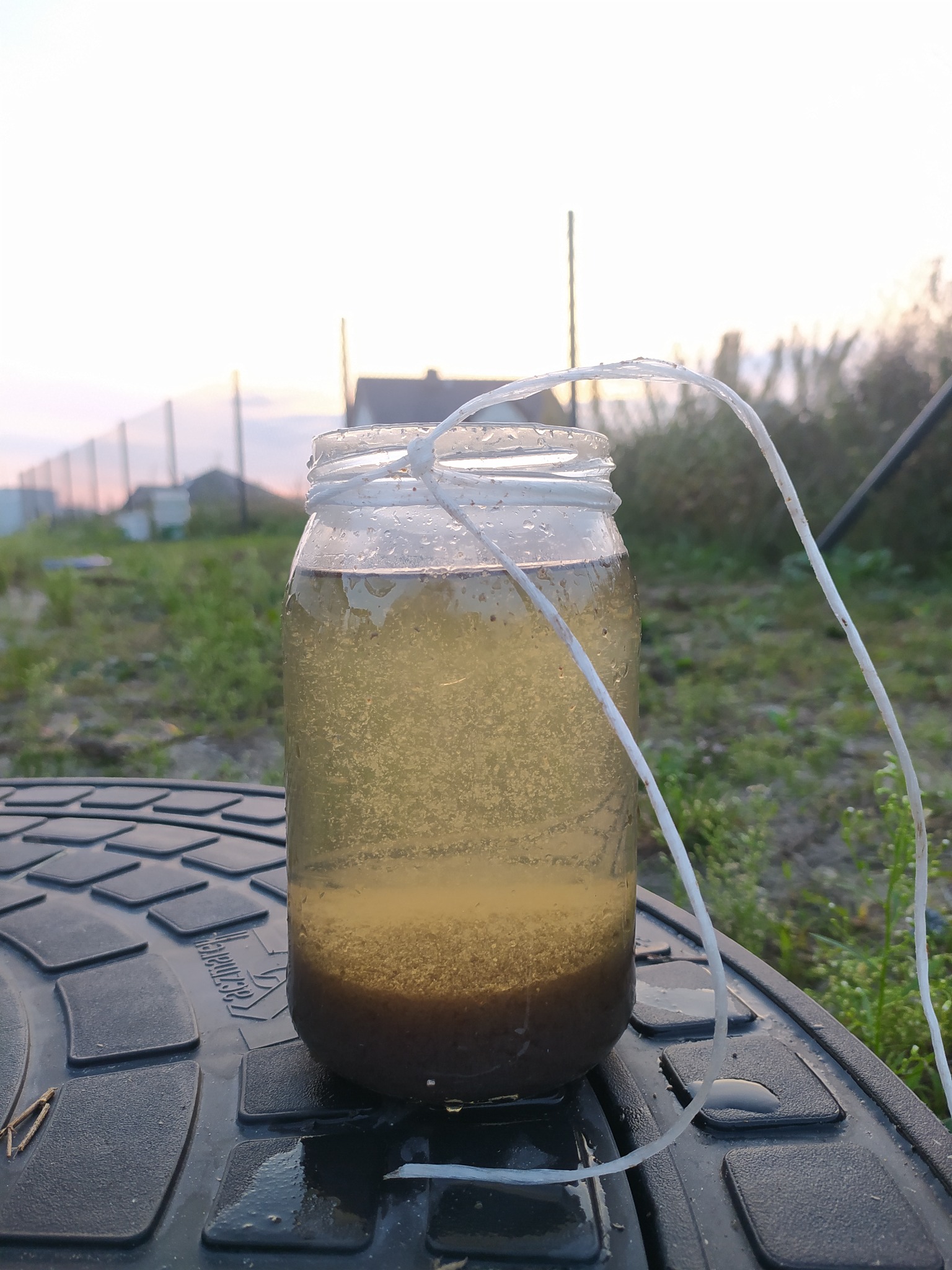 Próba sedymentacyjna ścieku oczyszczonego w oczyszczalni biologicznej typu SBR