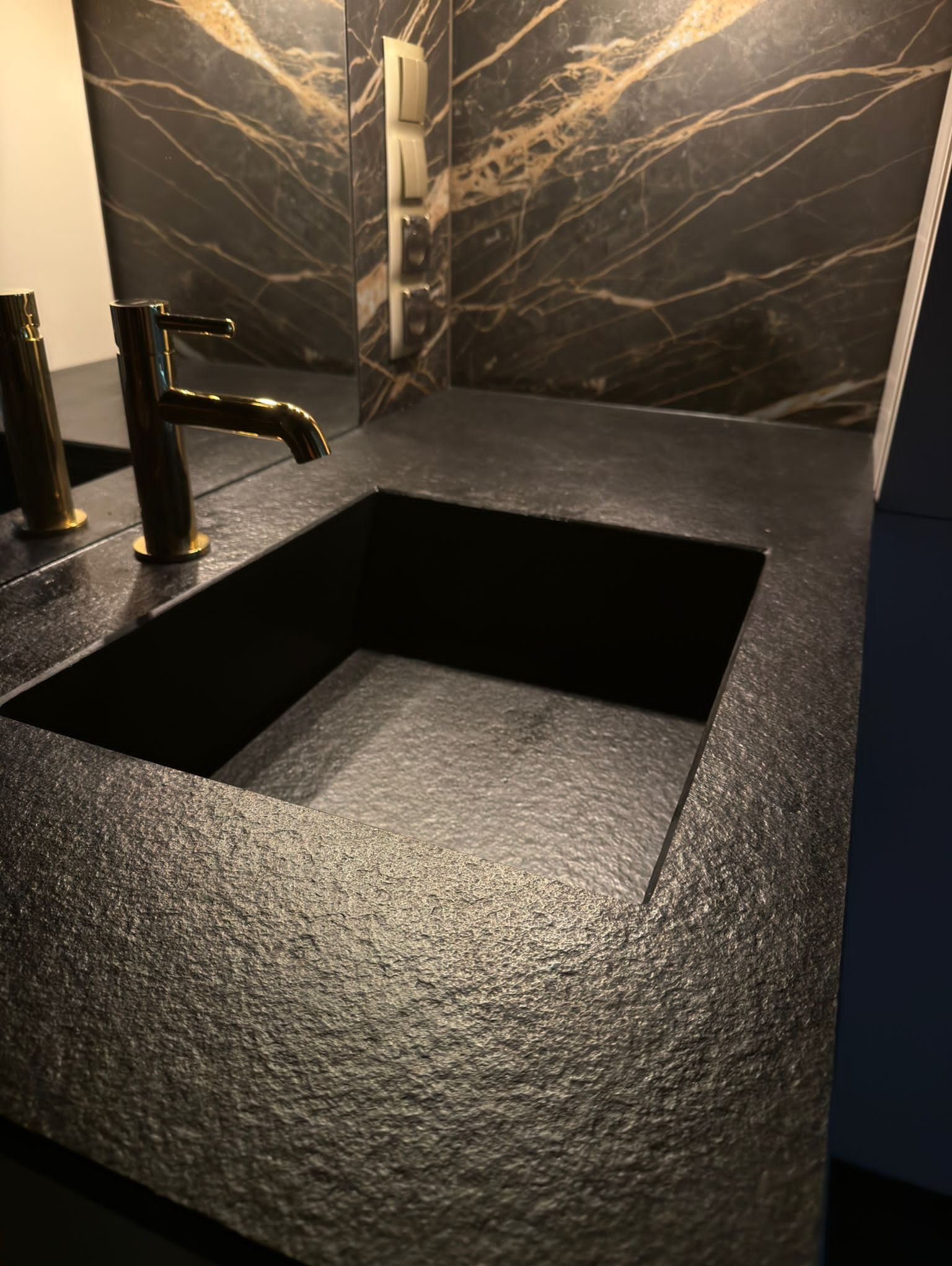 Granit Nero Assoluto