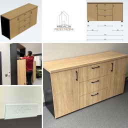 Twoje wyjątkowe meble - Komoda biurowa w kolorze dębu sonoma z czarnymi bokami i uchwytami, widoczne trzy szuflady i dwoje drzwi, na jednej z fotografii widoczny montaż mebla oraz logo firmy Blum.