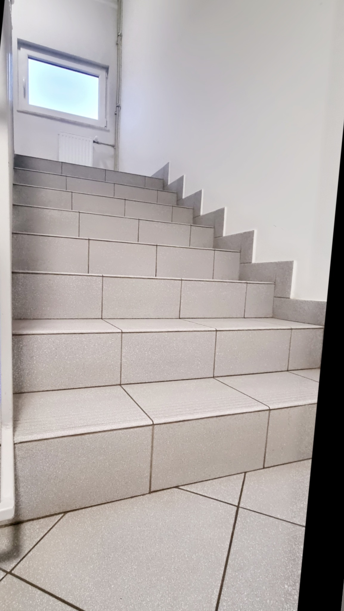 sprzątanie klatek schodowych