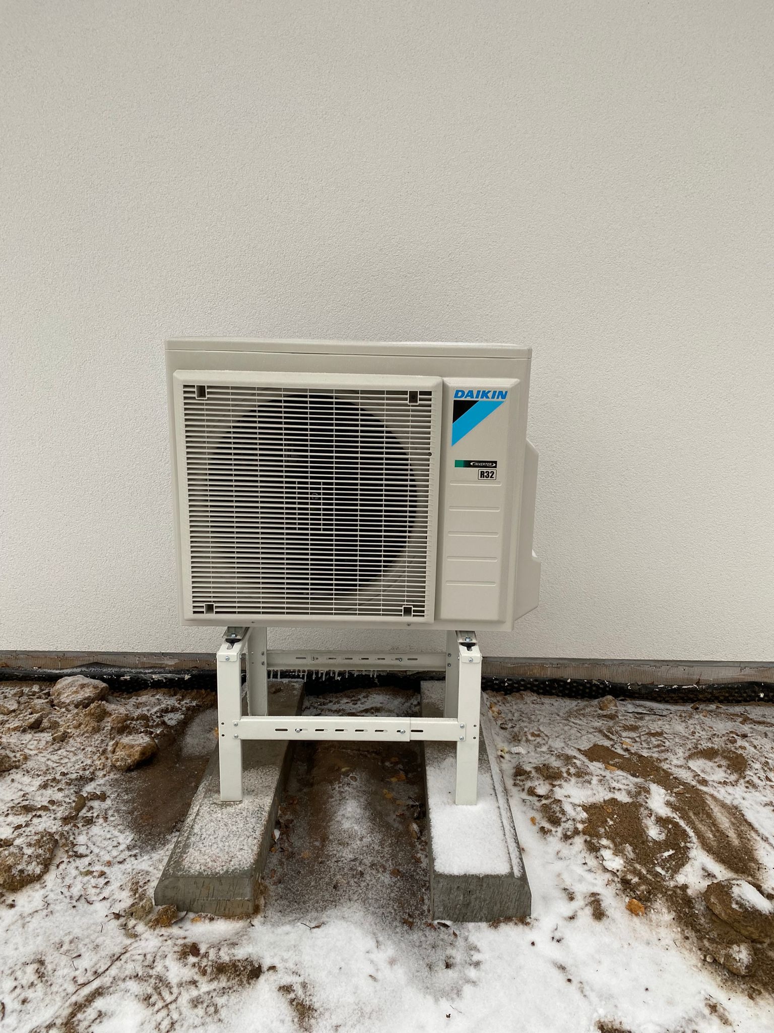 15-511 Henrykowo, pompa ciepła Daikin 8kW dwustrefowa ERGA08EAV3H7, EHVZ08S23EJ9W