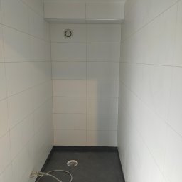 Remont lazienki z gumoleum na podlodze