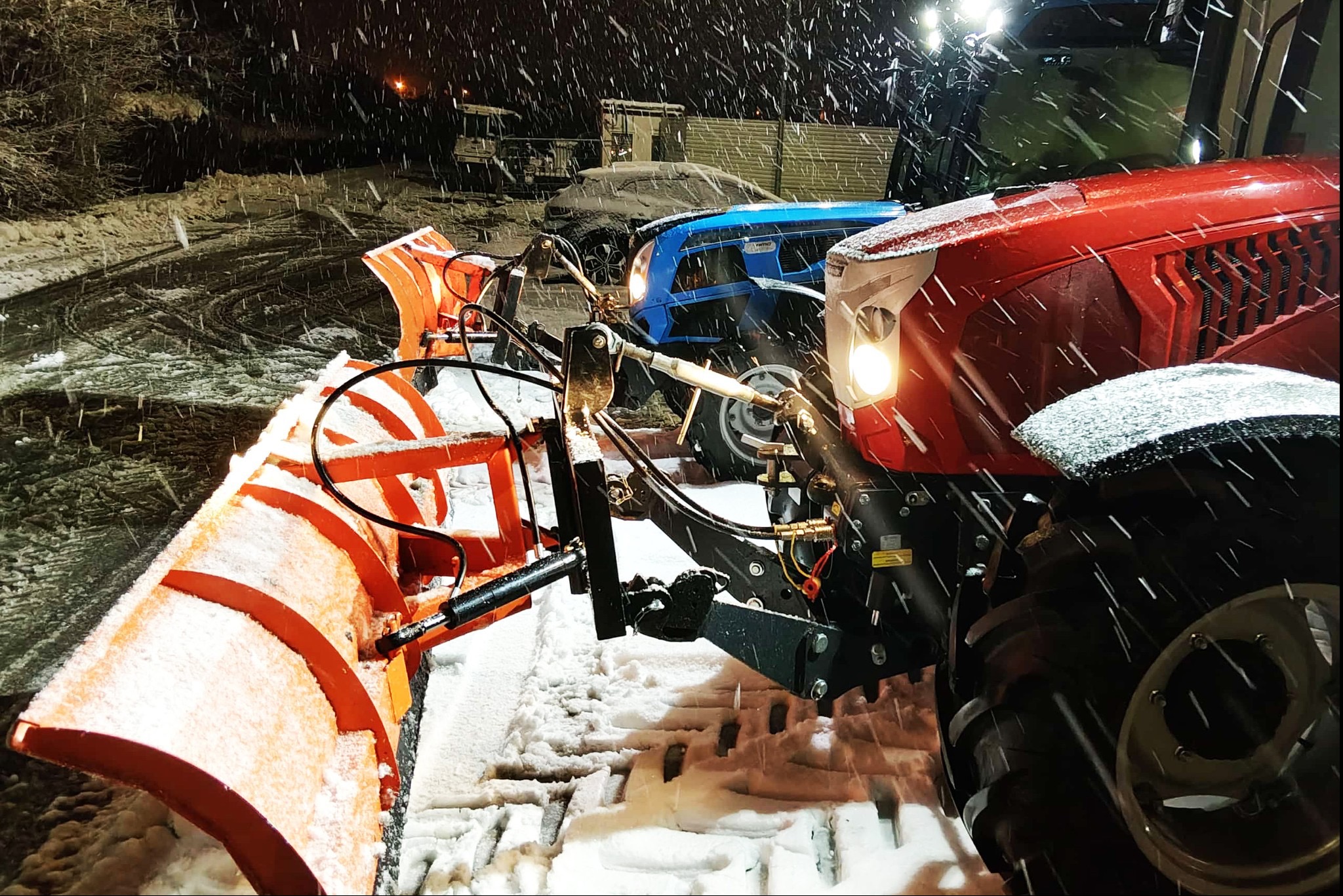 Odśnieżanie osiedli / parkingów