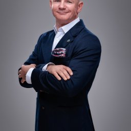 Pośrednictwo w obrocie nieruchomościami.