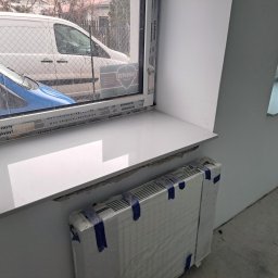 Parapety z konglomeratu Wolica 3