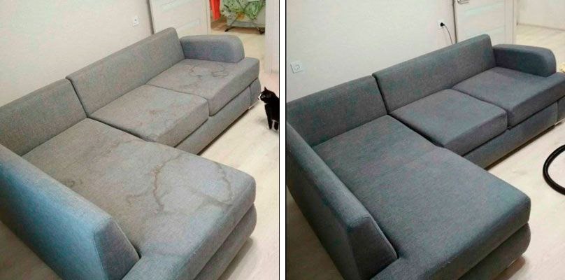 Porównanie: szara narożna kanapa przed i po czyszczeniu, widoczne plamy usunięte, czarny kot obserwuje proces.