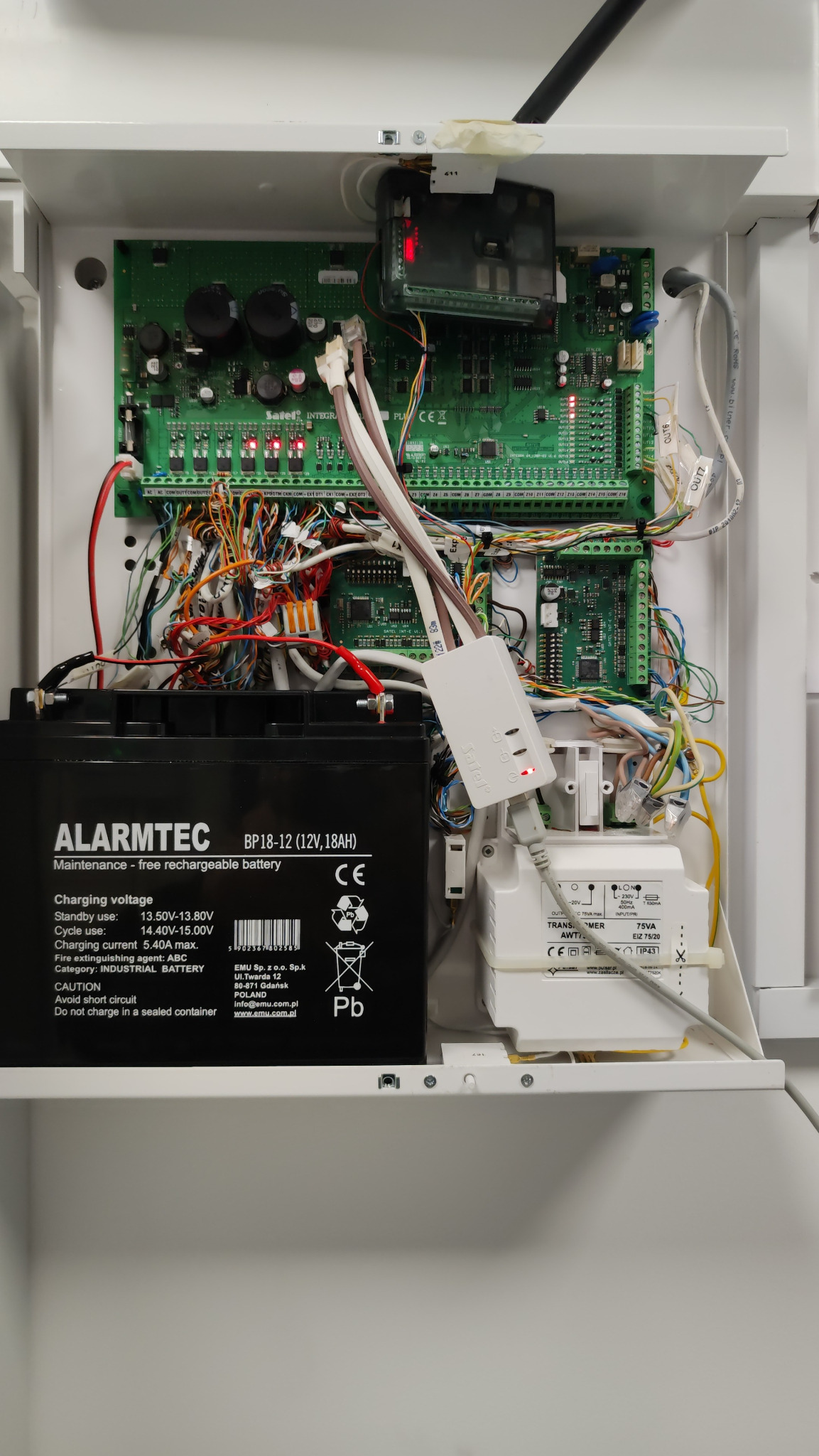 Centrala Alarmowa Integra 128 PLUS.