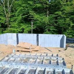 Mór oporowy w naszym eykonaniu 4.2m wysoki 
