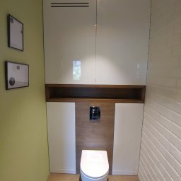 Zabudowa łazienkowa lakierowana