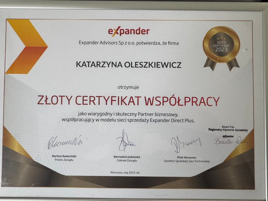 Złoty certyfikat współpracy dla Katarzyny Oleszkiewicz od Expander Advisors Sp. z o.o. z podpisami zarządu i datą maj 2023.