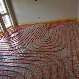 Ogrzewanie podłogowe 
