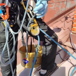 Jakub Nowicki Ruthless Service Usługi Alpinistyczne Prace Wysokościowe - Czyszczenie rynien