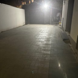 Paweł Gorączko U.B.Pave - Siatka ogrodzeniowa Krak&oacute;w