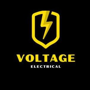 Żółty, stylizowany znak błyskawicy w tarczy, nad napisem 'VOLTAGE ELECTRICAL' na czarnym tle. Logo firmy.