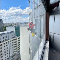 Mycie okien na wysokości Warszawa 2