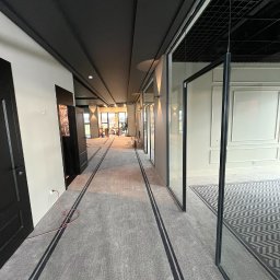  piętro 250m2/64 dni (budowa ścian z płyt gipsowo-kartonowych, 2 łazienki płytki wielkoformatowe 1,2/280, sufit podwieszany, sufit typu Armstrong, sufit rusztowaniowy, szpachlowanie, malowanie,)