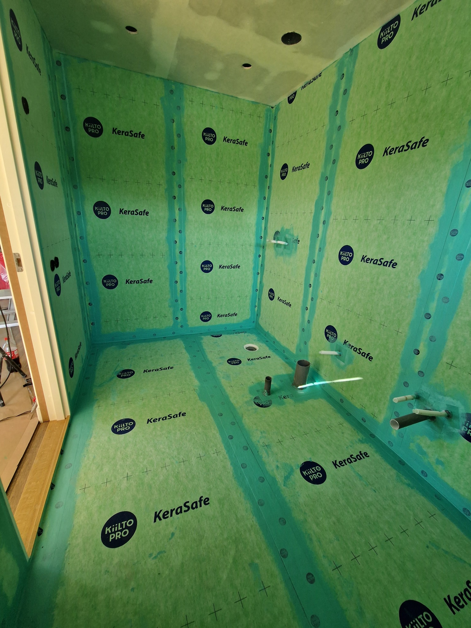 Chydroizolacja w mieszkaniu skandynawskim w laziece