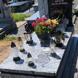 Nagrobki Trzebieszów 1