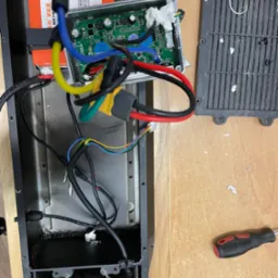 Naprawa sterownika w hulajnodze Manta