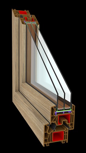 Przekrój poprzeczny okna z profilem w kolorze jasnego drewna, ukazujący budowę wielokomorową i trzyszybową konstrukcję.