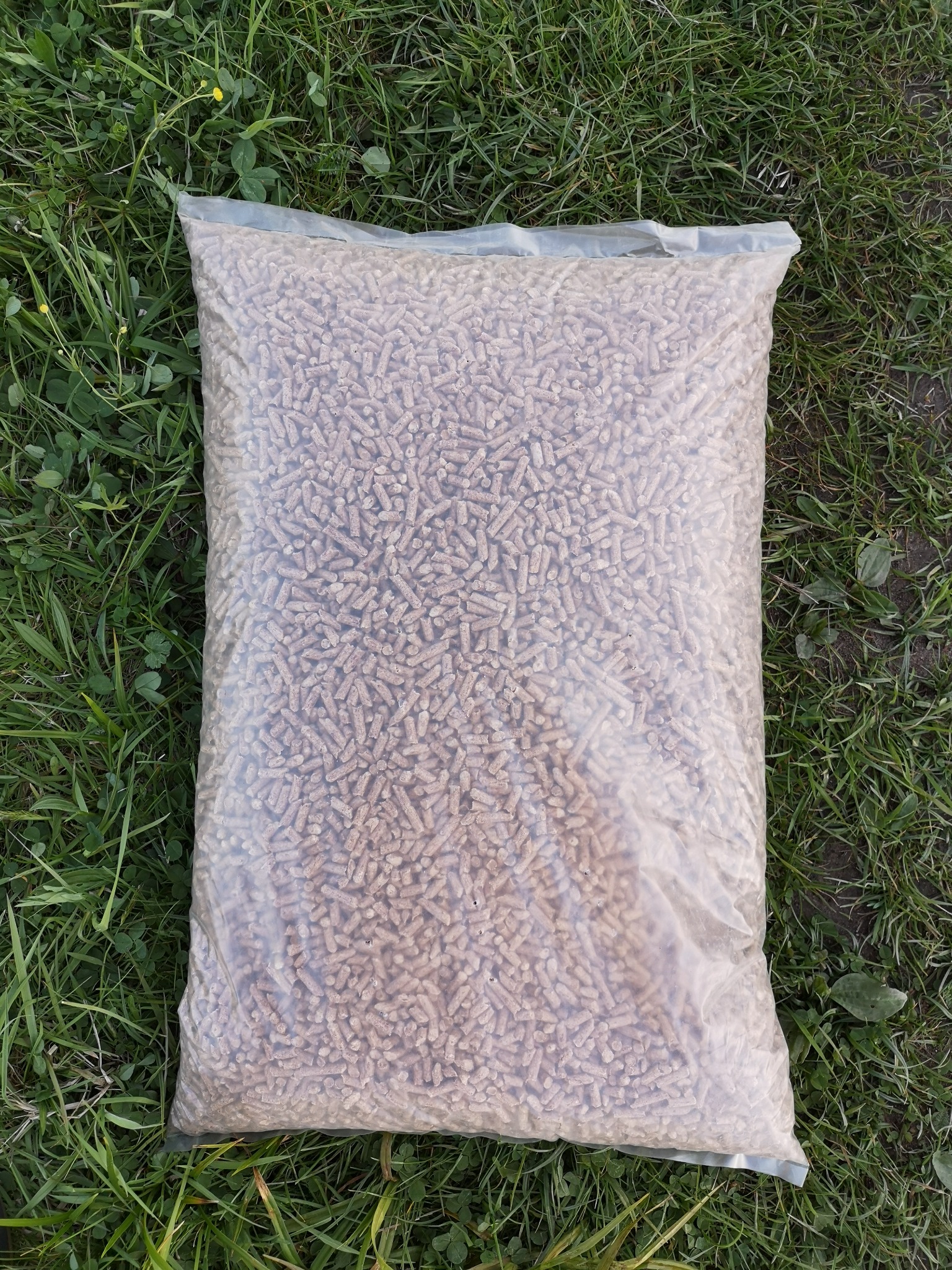 Pellet w workach neutralnych