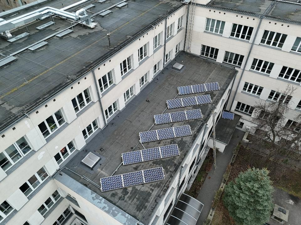 Foto pracy przed demontażem fotowoltaiki