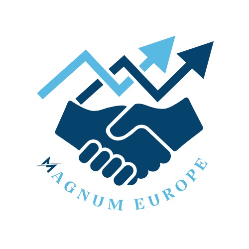 Logo firmy Magnum Europe przedstawiające uścisk dłoni w kolorze granatowym z dwoma strzałkami w górę w odcieniach koloru niebieskiego symbolizującymi wzrost.