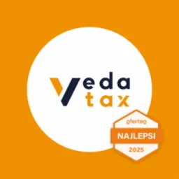 Logo firmy Veda Tax z nagrodą Oferteo Najlepsi 2025. Ciemnogranatowe 'V' i pomarańczowe 'tax' na białym tle, na pomarańczowym tle.